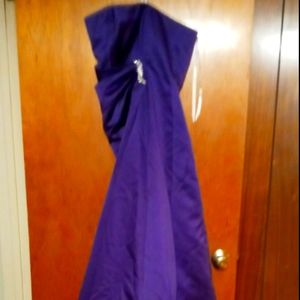 David's bridal formal dress, size 10 fits like a 8